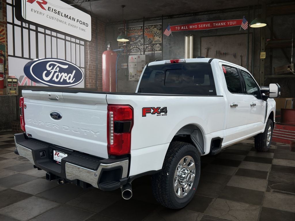 2026 Ford Super Duty F-350® Lariat®