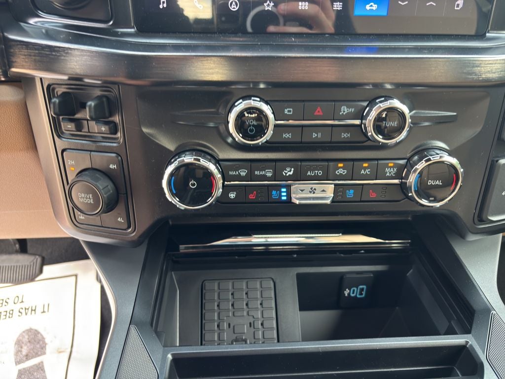 2026 Ford Super Duty F-350® Lariat®