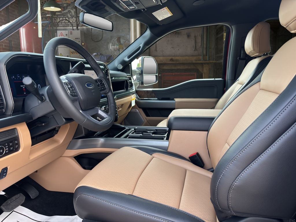 2026 Ford Super Duty F-350® Lariat®