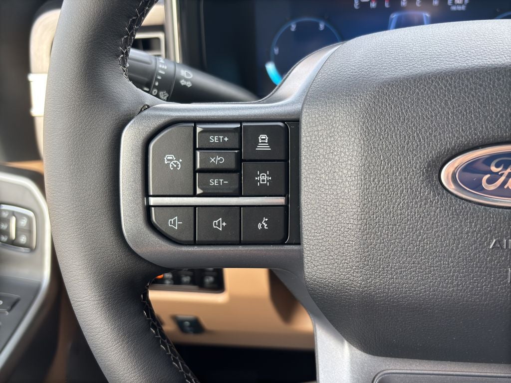 2026 Ford Super Duty F-350® Lariat®
