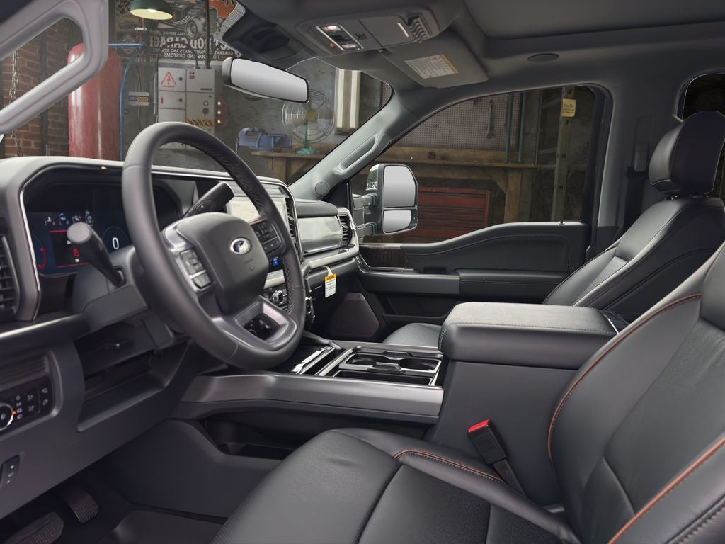 2026 Ford Super Duty F-350® Lariat®