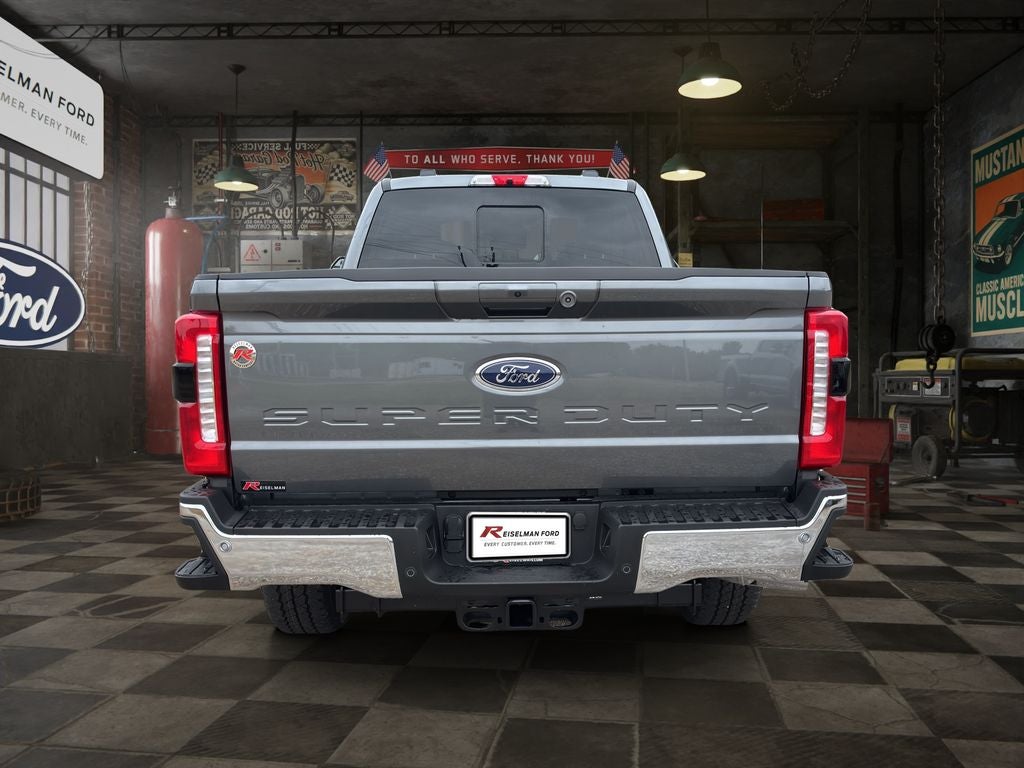 2026 Ford Super Duty F-350® Lariat®