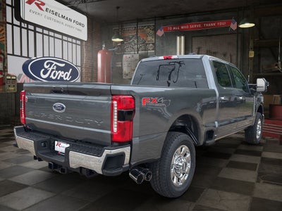 2026 Ford Super Duty F-350® Lariat®