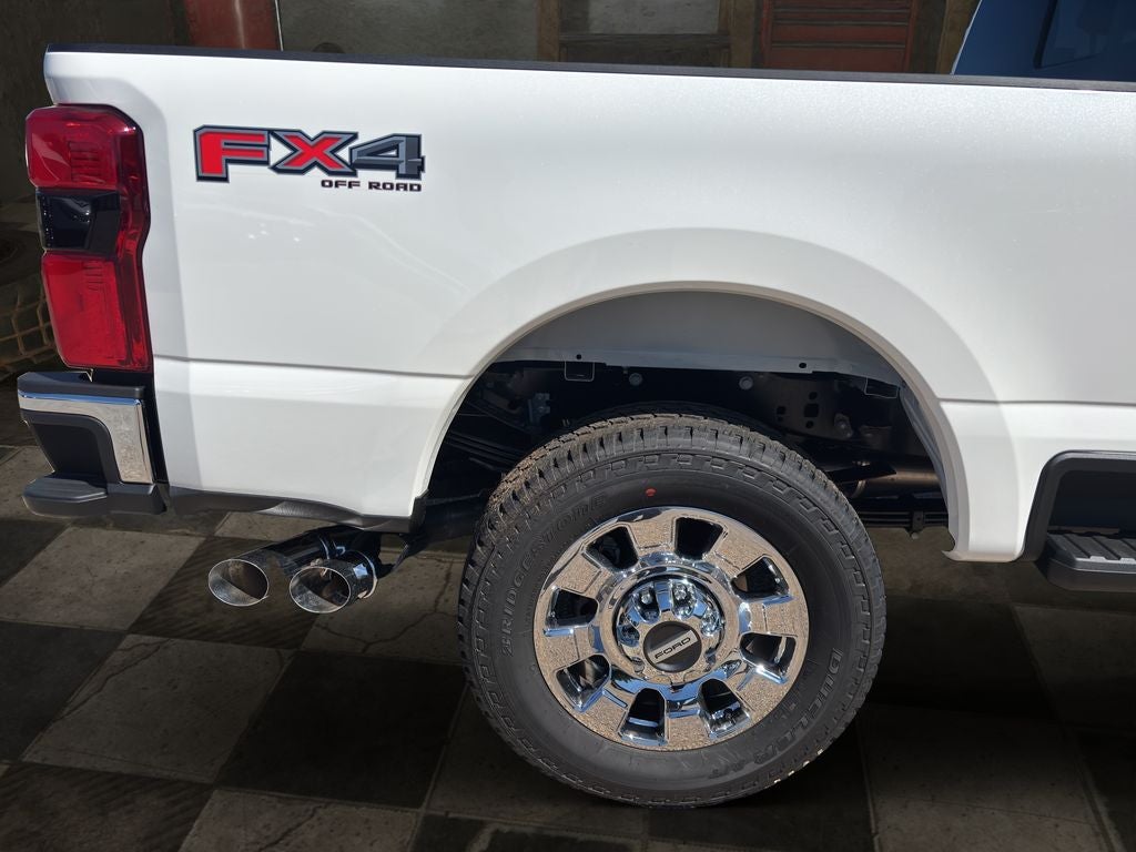 2026 Ford Super Duty F-350® Lariat®