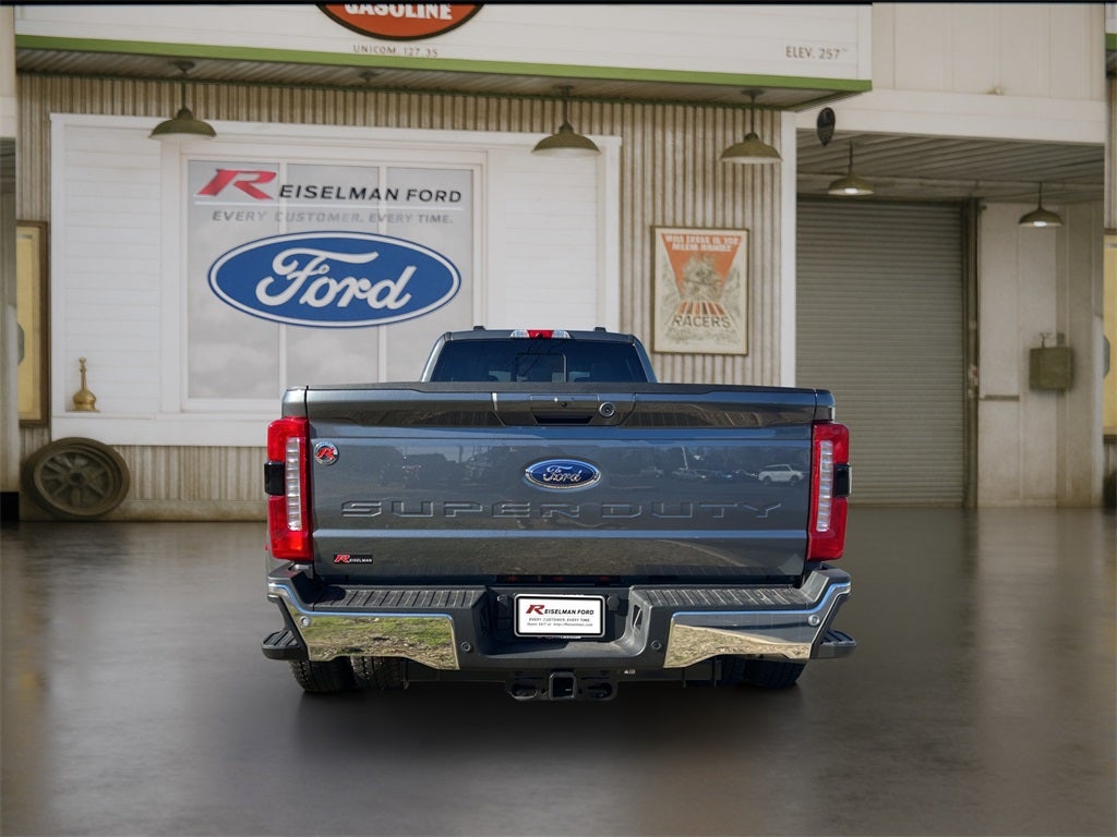 2026 Ford Super Duty F-350® XLT
