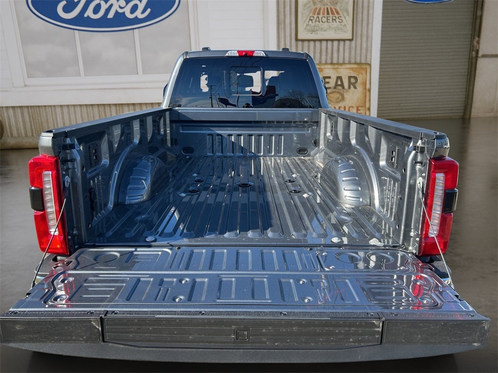2026 Ford Super Duty F-350® XLT