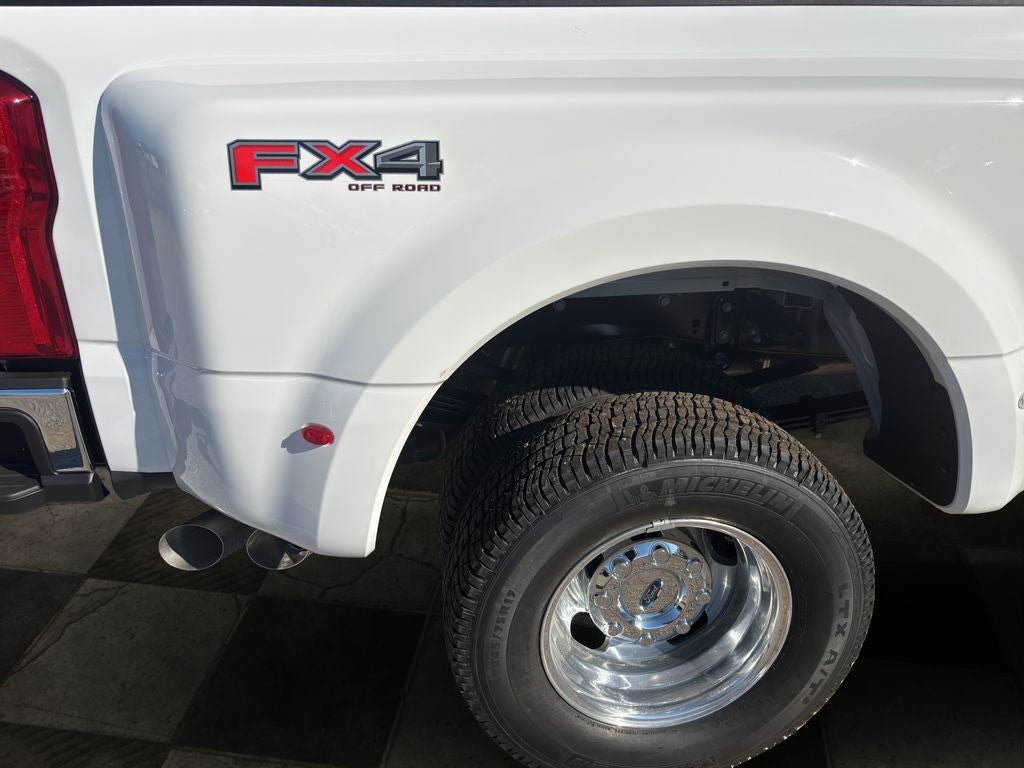 2026 Ford Super Duty F-350® XLT