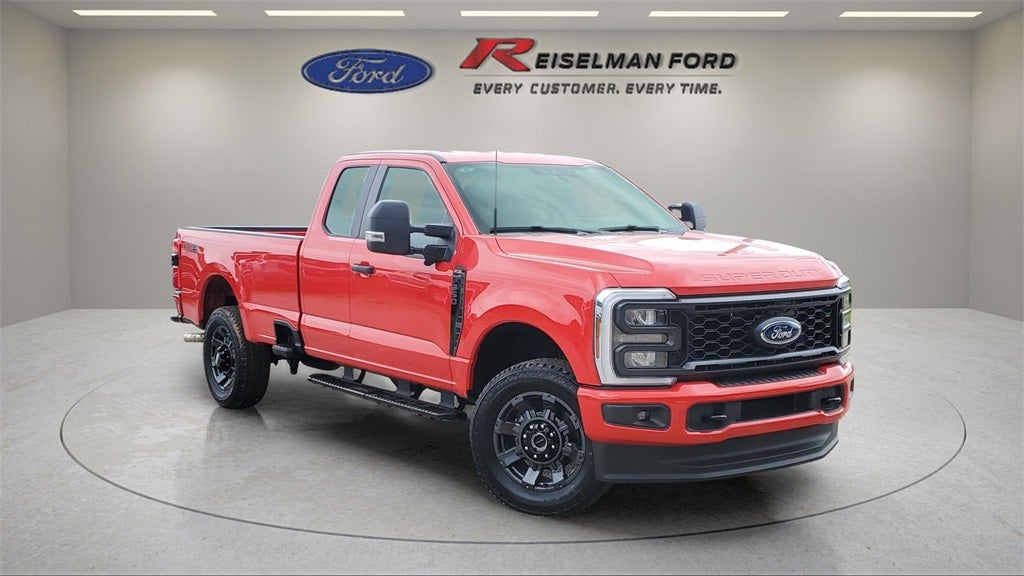 2025 Ford Super Duty F-350® XL