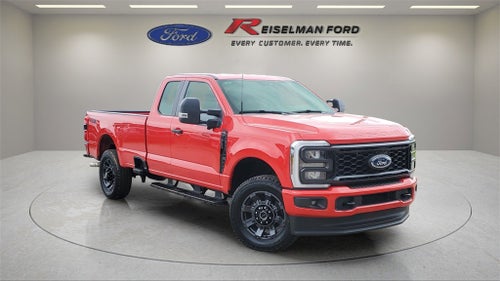 2025 Ford Super Duty F-350® XL