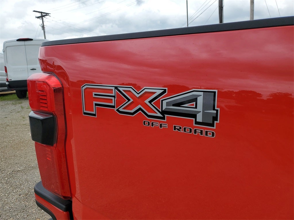 2025 Ford Super Duty F-350® XL