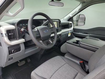 2025 Ford Super Duty F-350® XL