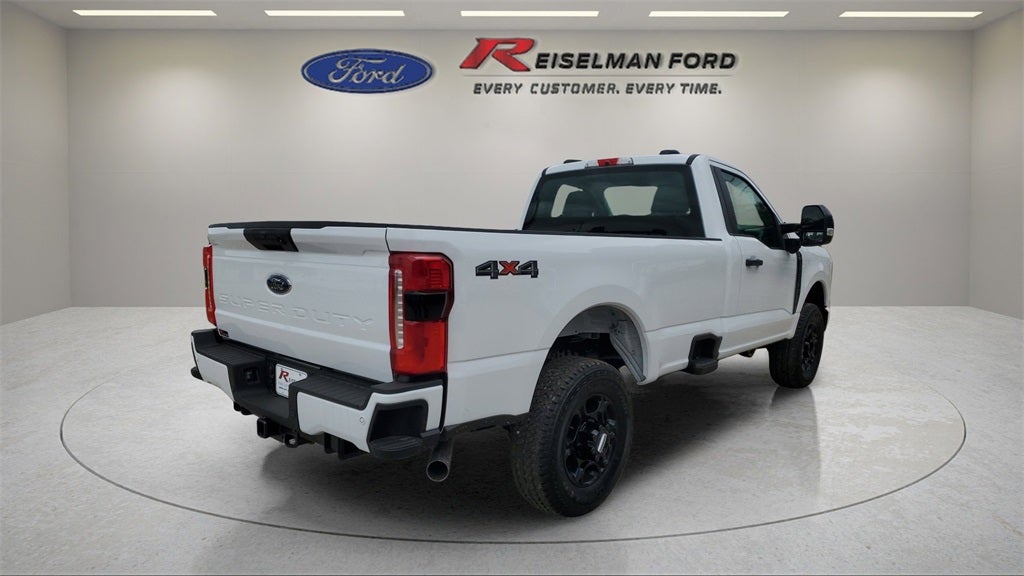 2025 Ford Super Duty F-350® XL