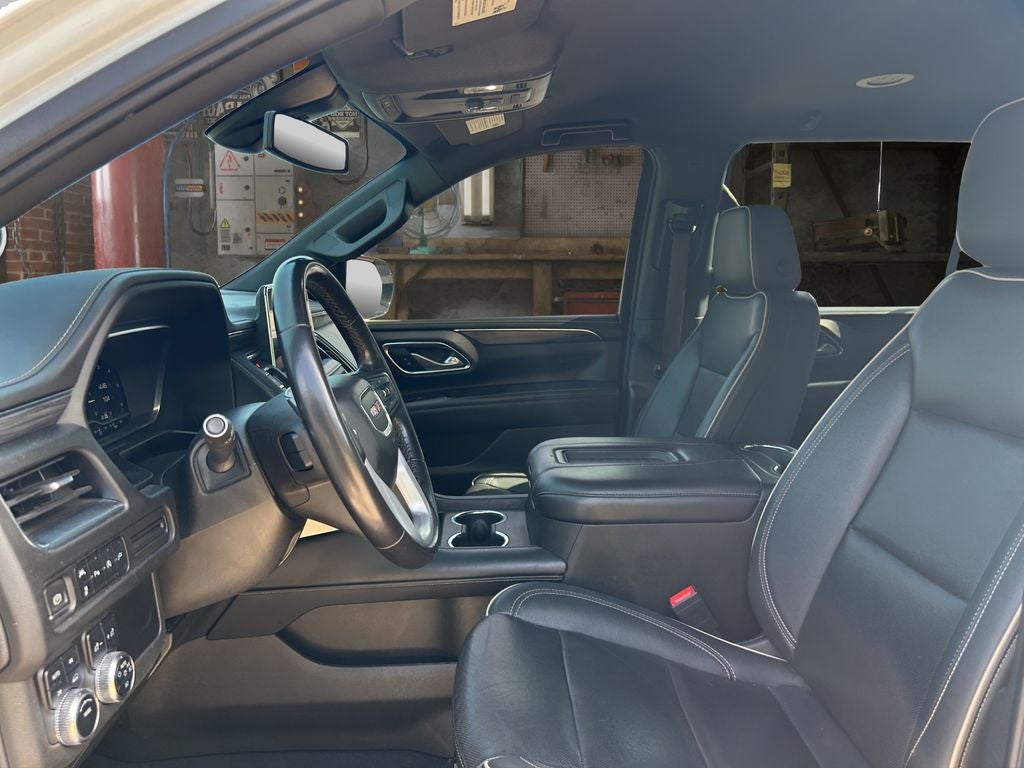 2022 GMC Yukon XL SLT
