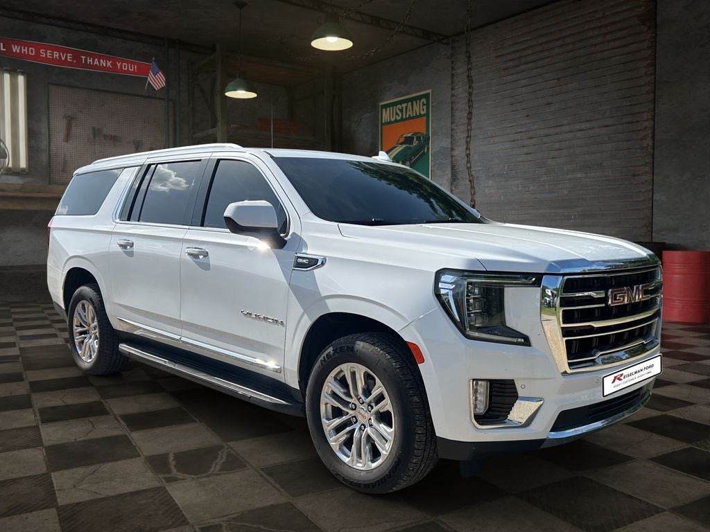 2022 GMC Yukon XL SLT