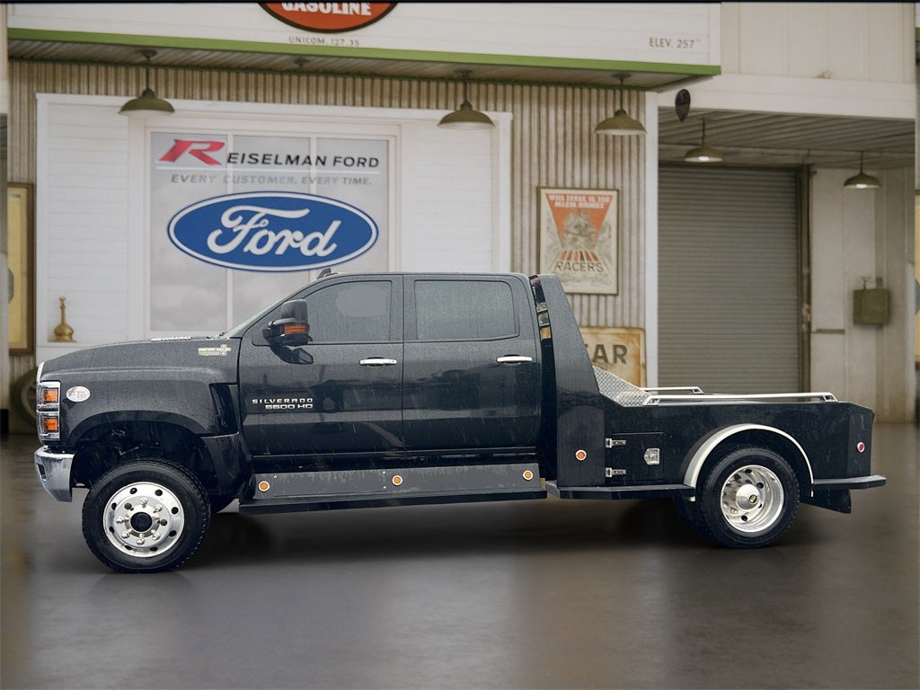2021 Chevrolet Silverado 5500HD Work Truck