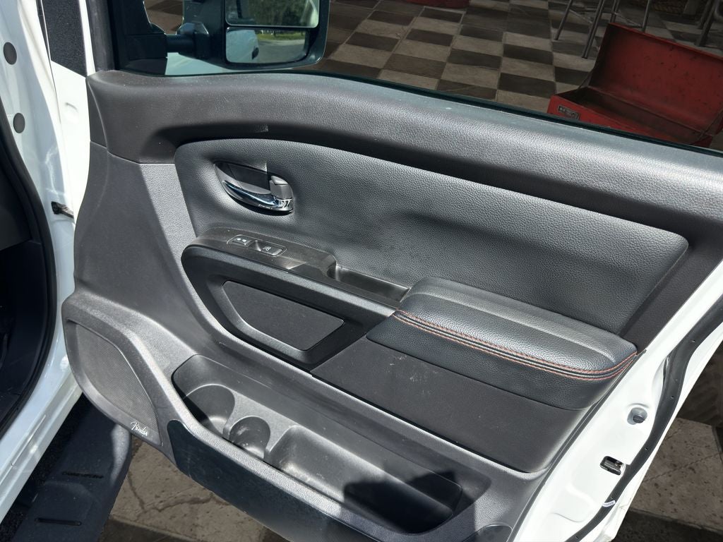 2024 Nissan Titan PRO-4X