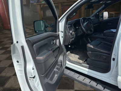 2024 Nissan Titan PRO-4X