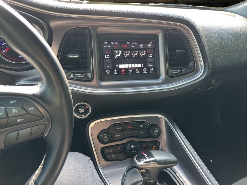 2019 Dodge Challenger SXT