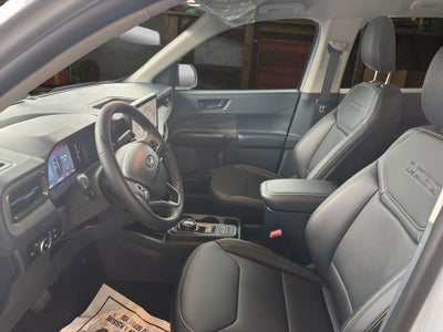 2026 Ford Maverick Lobo Standard