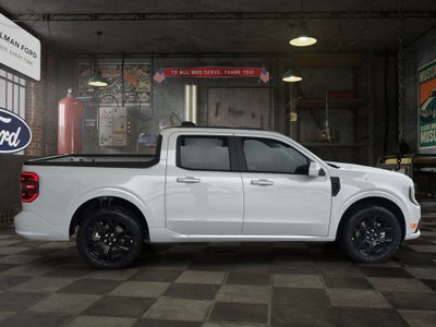 2026 Ford Maverick Lobo Standard