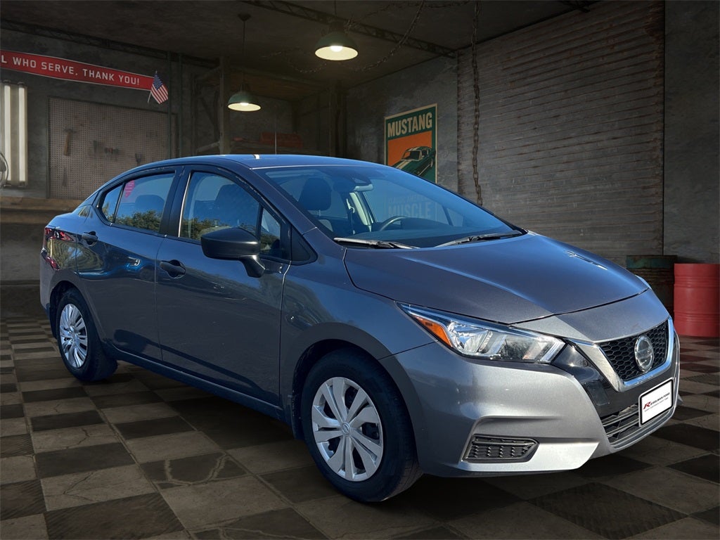 2022 Nissan Versa 1.6 S