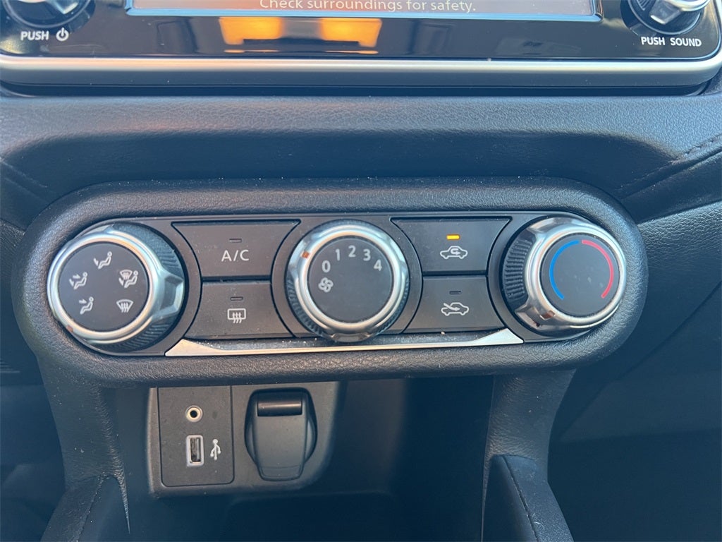 2022 Nissan Versa 1.6 S