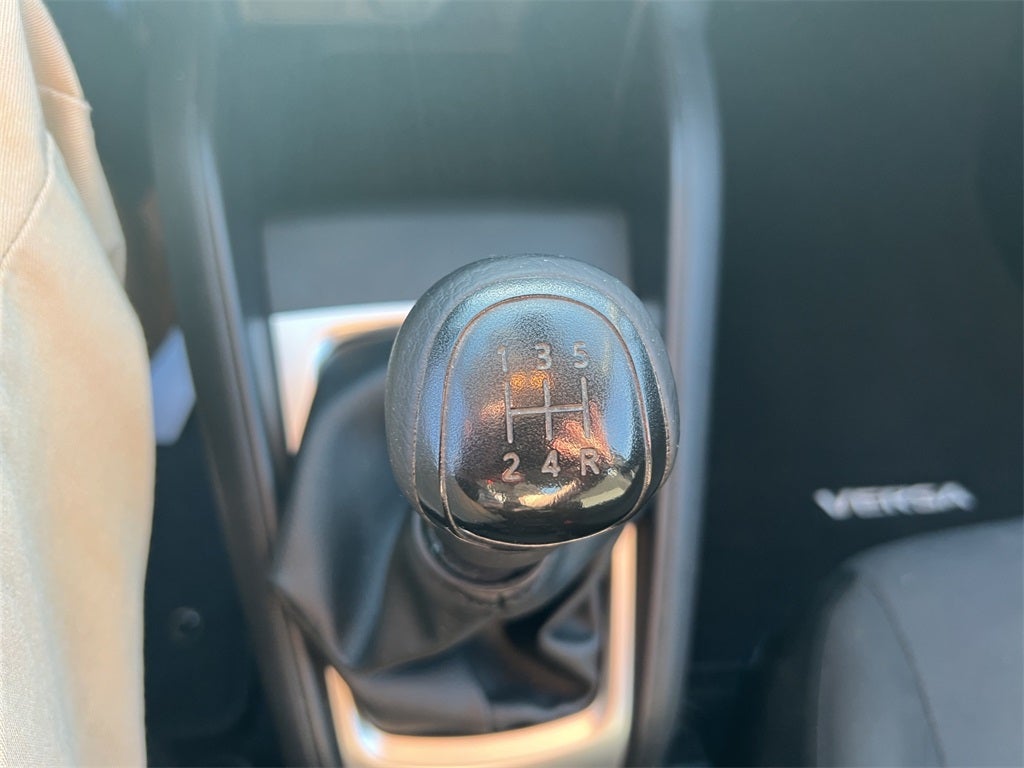 2022 Nissan Versa 1.6 S