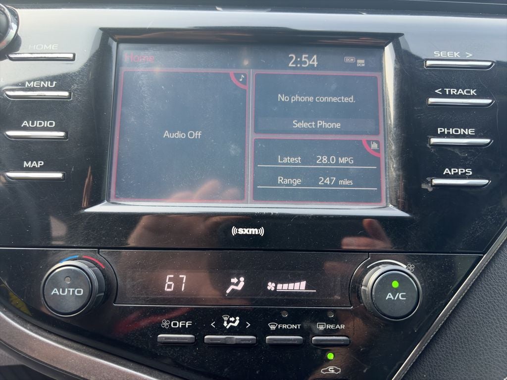 2020 Toyota Camry SE