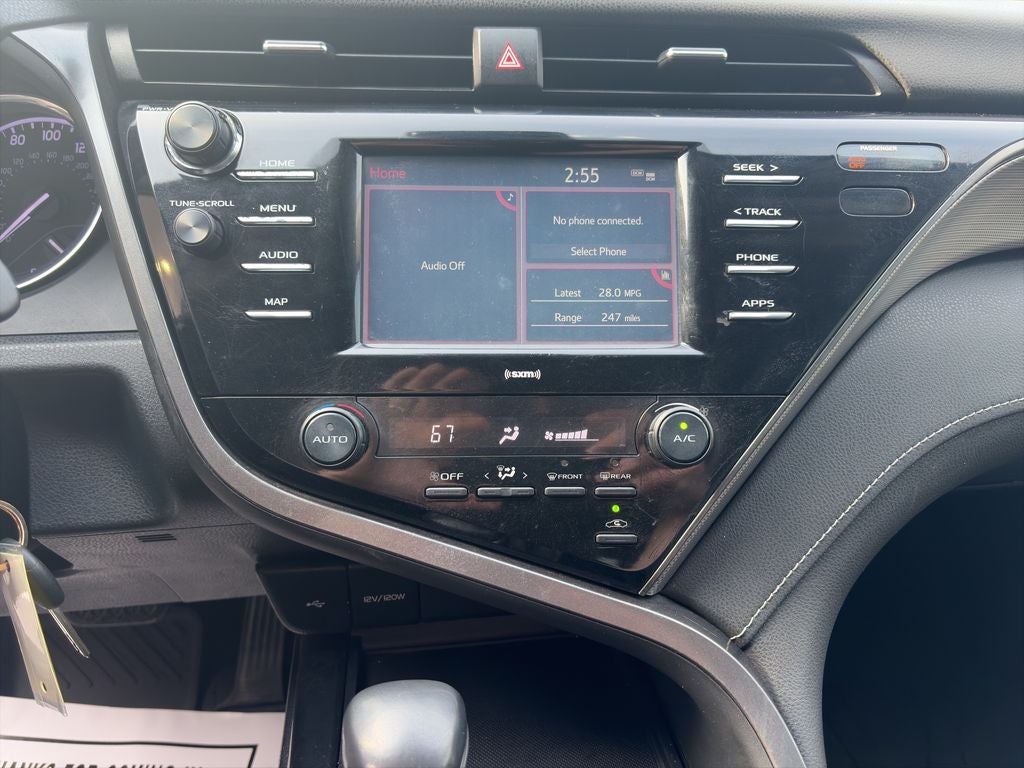 2020 Toyota Camry SE