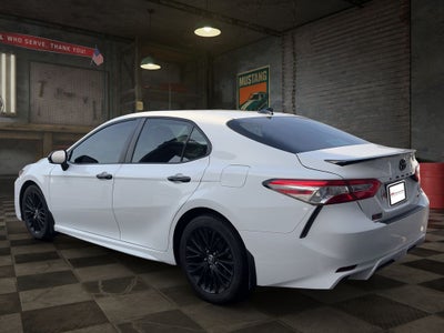 2020 Toyota Camry SE