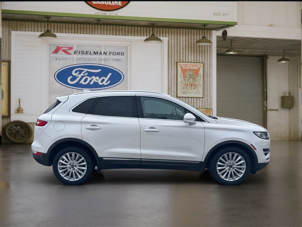 2019 Lincoln MKC Standard
