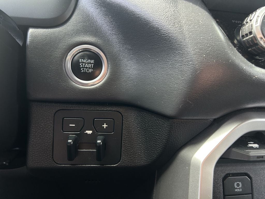 2022 Toyota Tundra Platinum